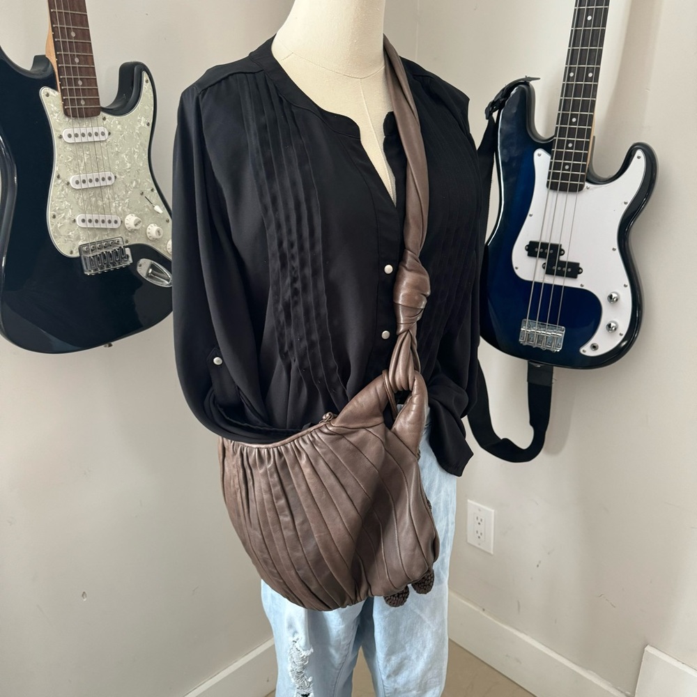 LUZ HECHO A MANO 100% LEATHER PURSE - Picture 2 of 11